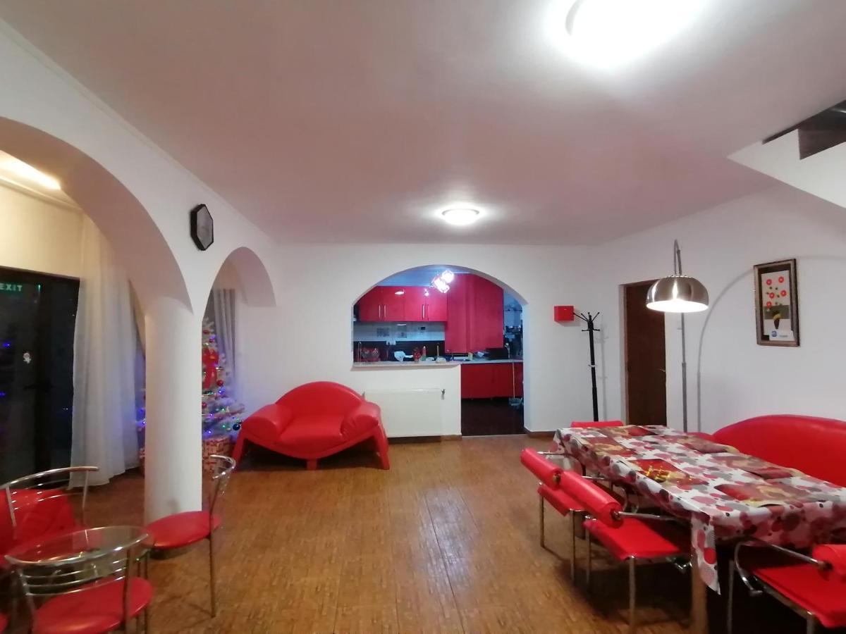 Casa Dixi Hotel Busteni Exterior photo