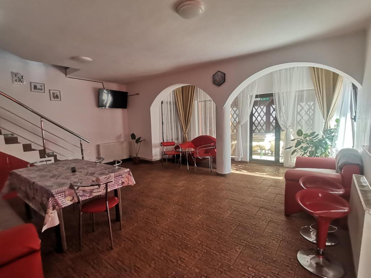 Casa Dixi Hotel Busteni Exterior photo
